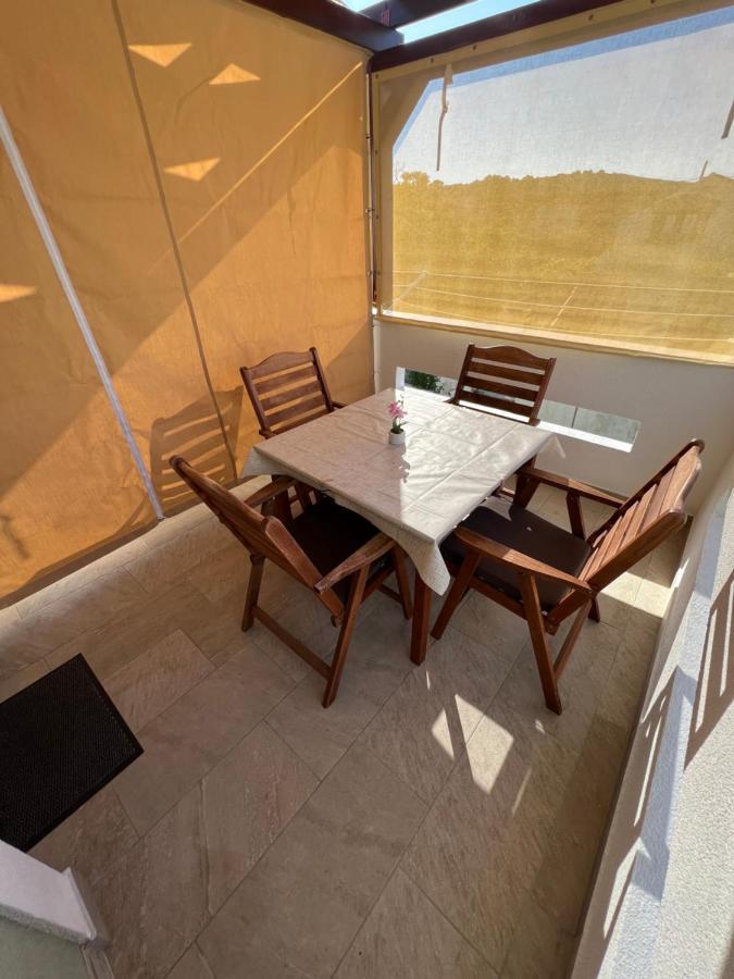 Apartmani Nina I Niko 우글랸 외부 사진