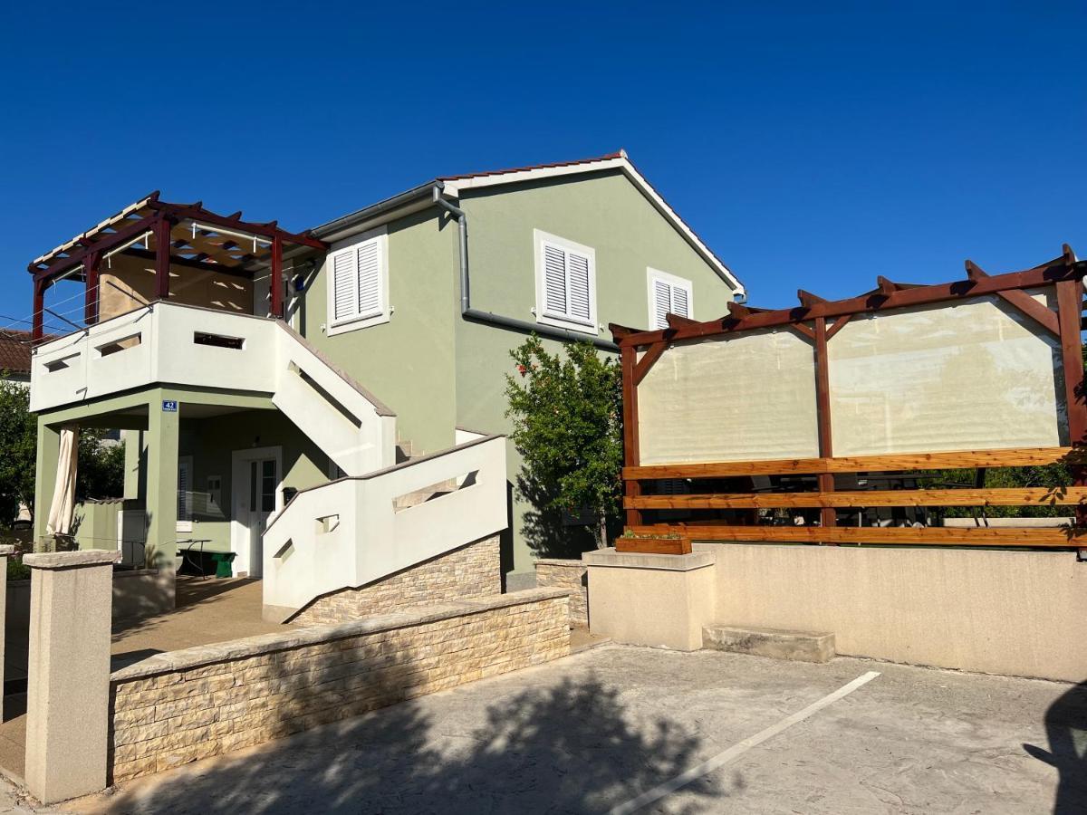 Apartmani Nina I Niko 우글랸 외부 사진