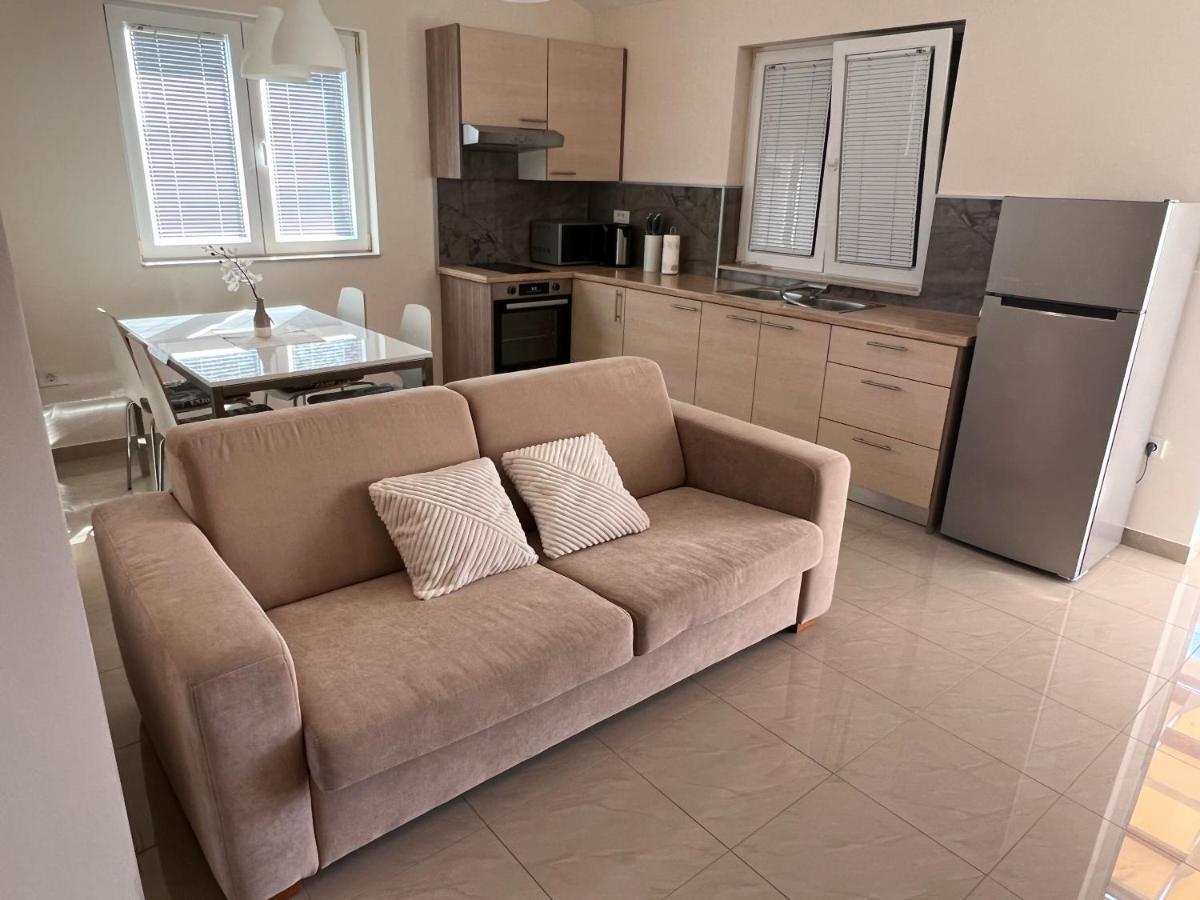 Apartmani Nina I Niko 우글랸 객실 사진